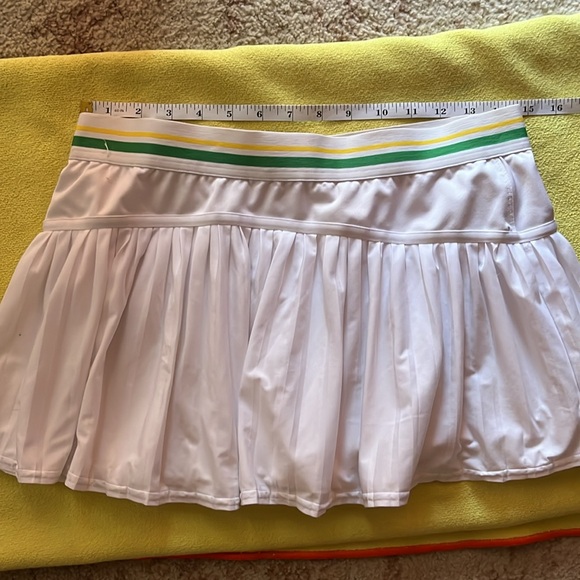 Stella McCartney adidas tennis skirt.  Sport skirt - Picture 2 of 2